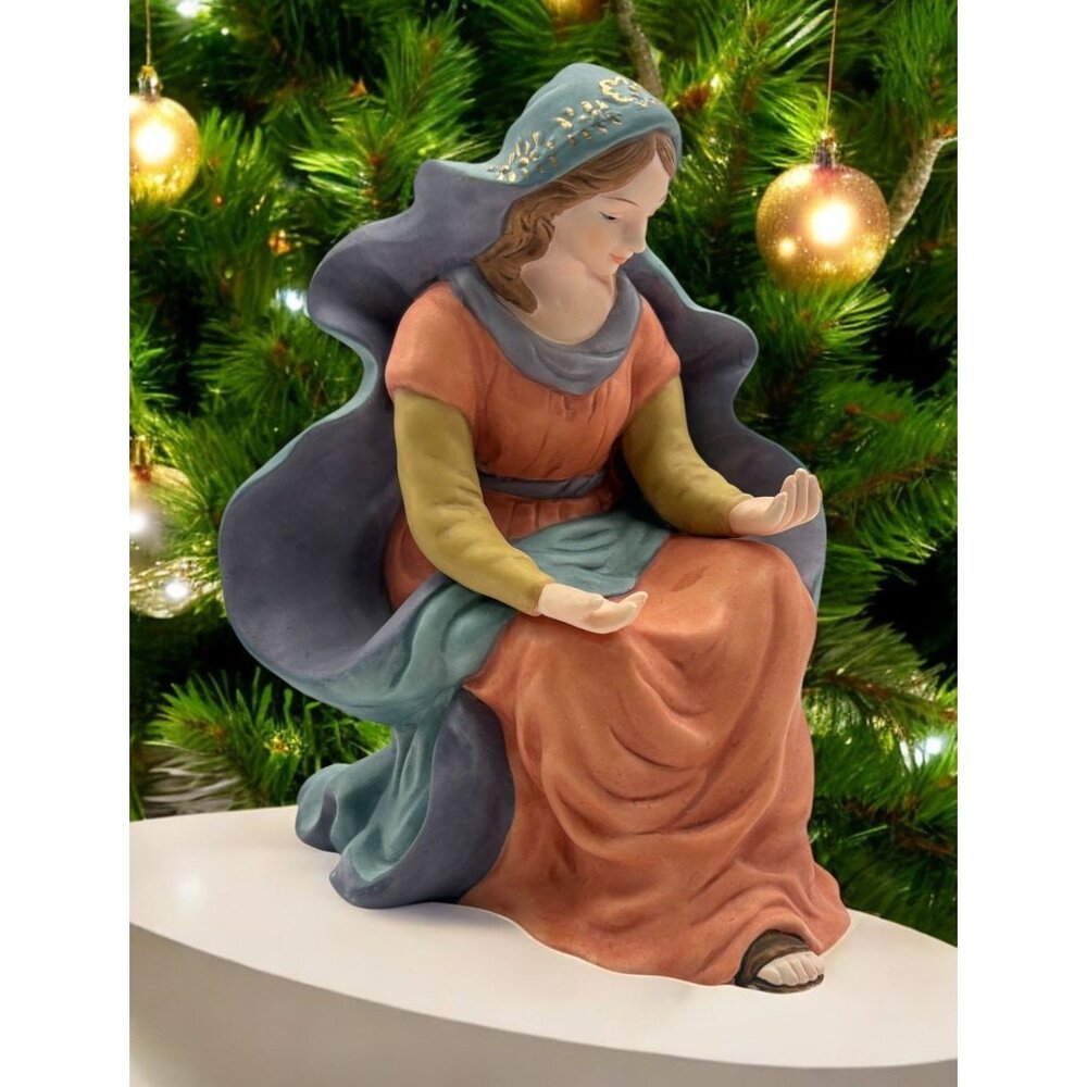 Kirkland Nativity Virgin Mary Kneeling Figurine Porcelain Replacement 75177